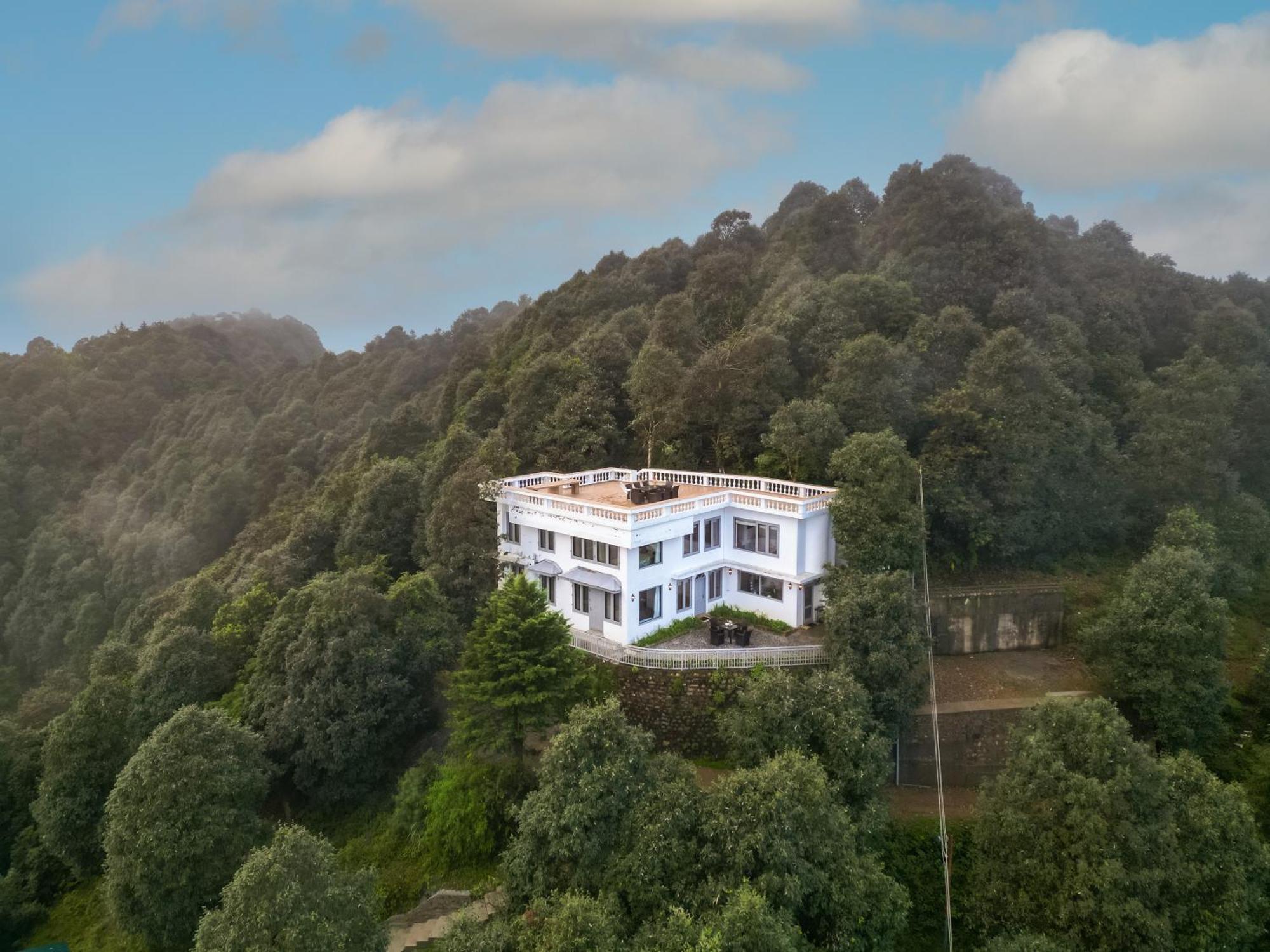 Jhs Estate By Just Homestay Мусори Екстериор снимка